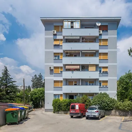 Apartman Nikky Seaview *