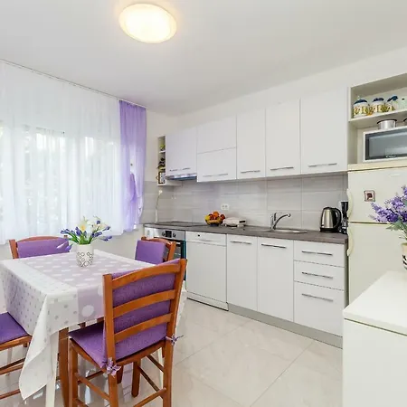 Nikky Seaview Apartment Rijeka