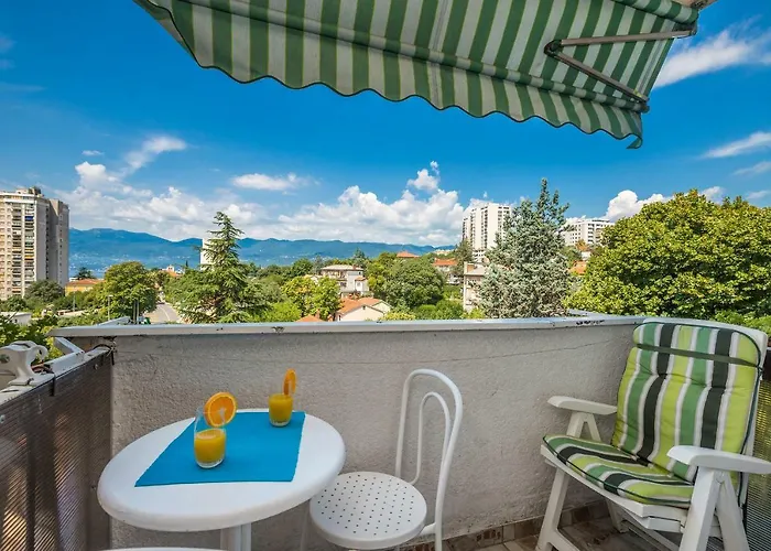 Nikky Seaview Apartman *